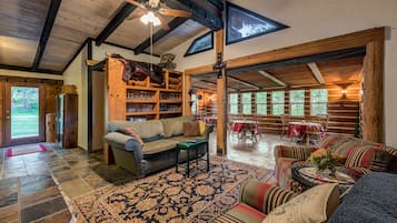 Family House, Multiple Beds | Living area