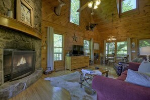 Cabaña | Sala de estar | Televisión de pantalla plana y reproductor de DVD