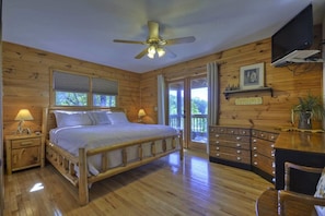 Cabin | 2 bedrooms, cribs/infant beds, free WiFi