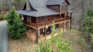 Exterior - Alley's Hideaway (Morganton)