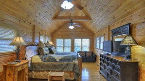 3 bedrooms, desk, free WiFi - Alley's Hideaway (Morganton)