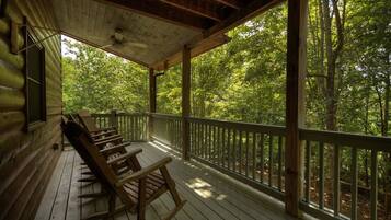 Cabin | Balcony