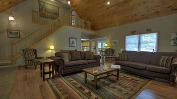 Cabin | Living room | Flat-screen TV, fireplace, DVD player