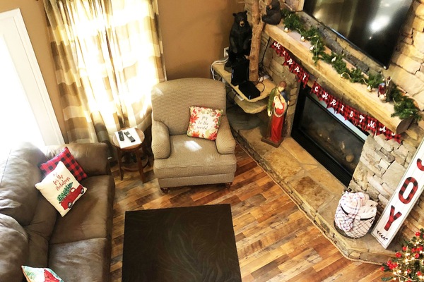 BEST LOCATION!!! So close to all the attractions but in a quiet community.