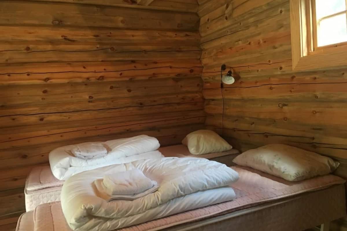 家庭房 | 办公桌、笔记本电脑工作区、免费 WiFi、床单
