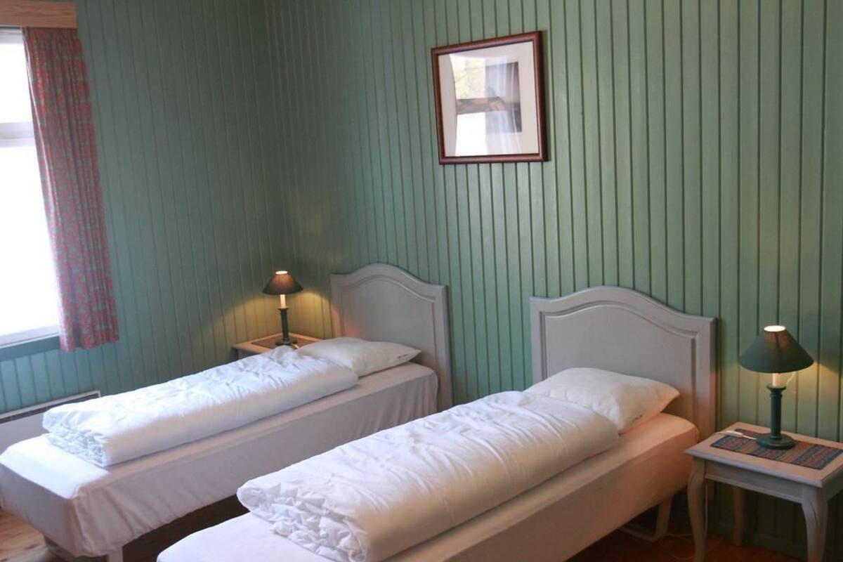 双人房 | 办公桌、笔记本电脑工作区、免费 WiFi、床单