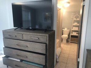 2 chambres, fer et planche Ă repasser, Wi-Fi, draps fournis