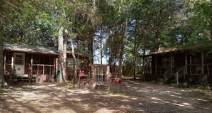 Exterior - THE LONE STAR CABIN ONLY MINUTES FROM FIRST MONDAY TRADE DAYS (Canton)