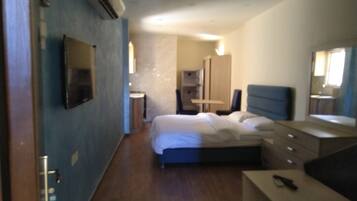 2 bedrooms