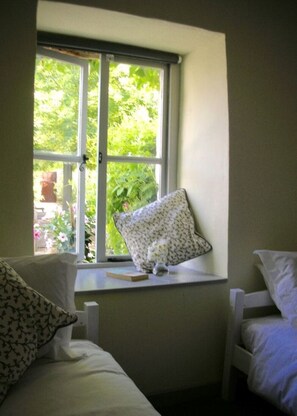 7 chambres, fer et planche à repasser, lit parapluie, Wi-Fi gratuit