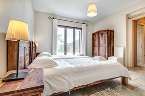 4 sovrum, strykjärn/strykbräda, resesäng och wi-fi