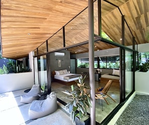 1 habitación y caja de seguridad en la habitación
