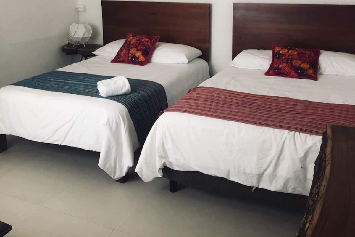 Quarto quádruplo família | Edredons de pluma, camas com colchões pillow-top