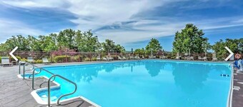 Walk in condo with golf course view.