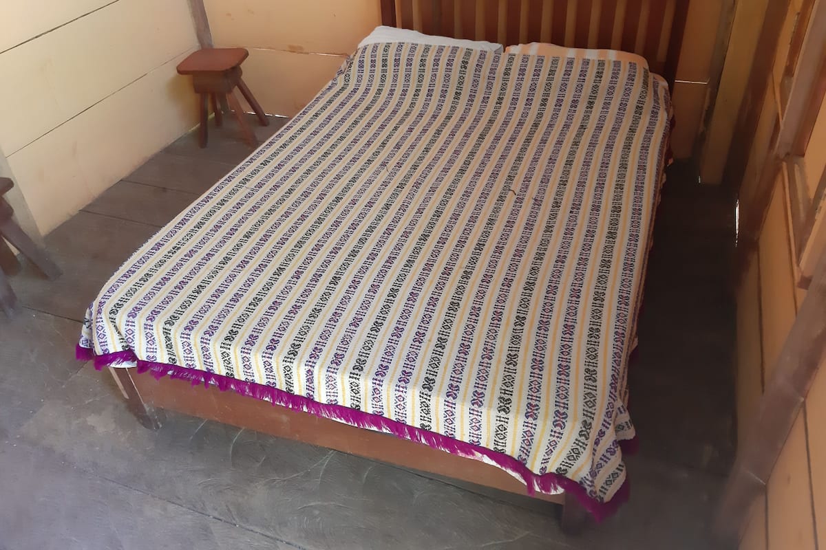 Basic Room | 1 bedroom, Egyptian cotton sheets, premium bedding, desk