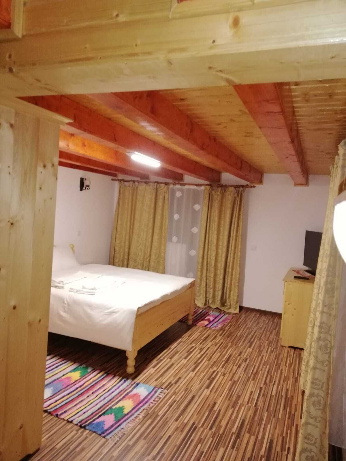 5 habitaciones, wifi y ropa de cama 