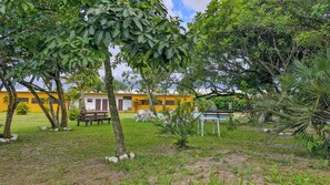 Deluxe Apartment | Garden view