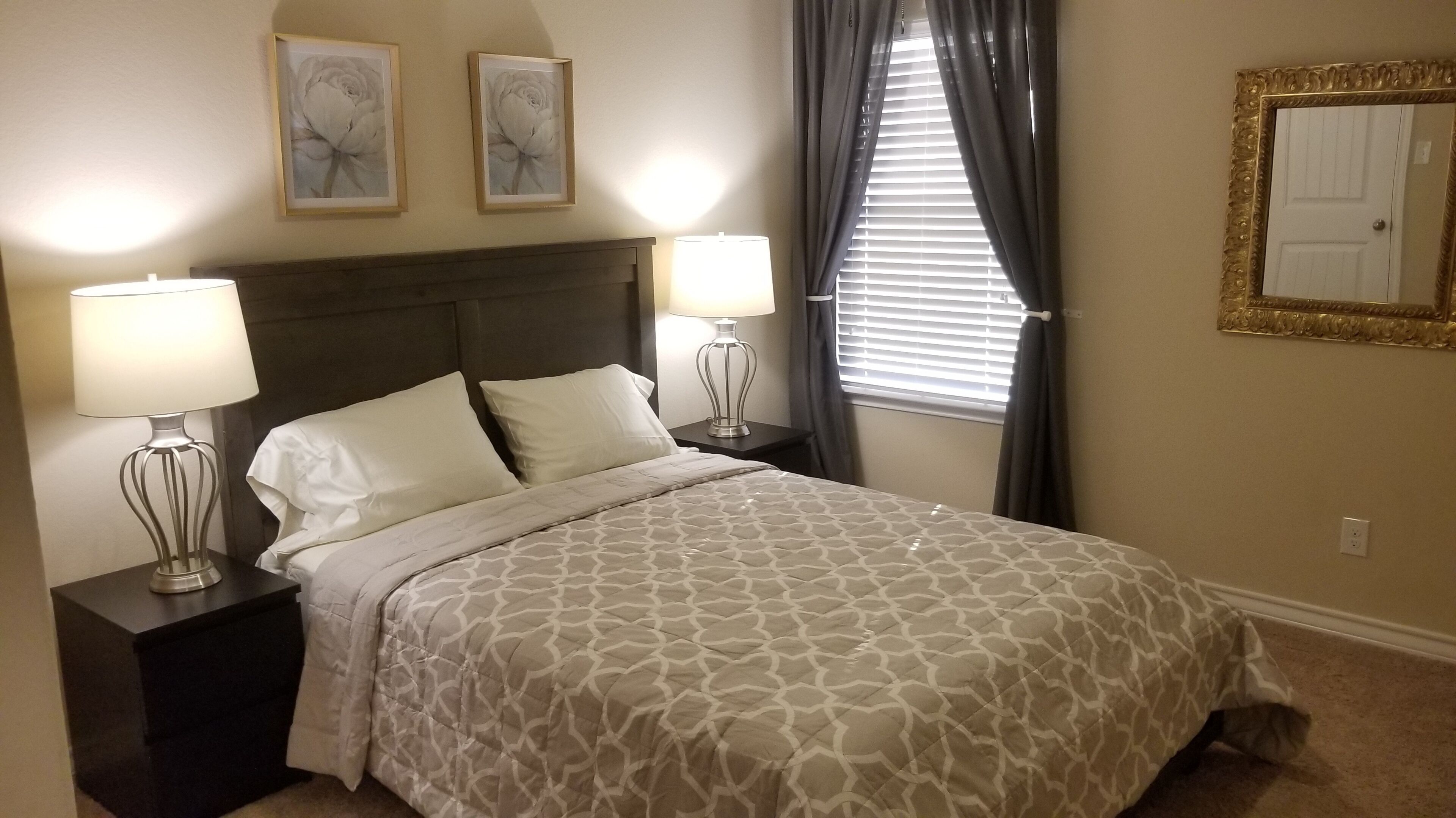 4 bedrooms, iron/ironing board, WiFi