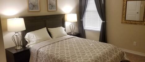 4 bedrooms, iron/ironing board, WiFi