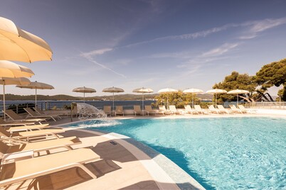 Bellevue Maradiso Village by Aminess