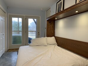 3 habitaciones, escritorio, tabla de planchar con plancha y wifi gratis 