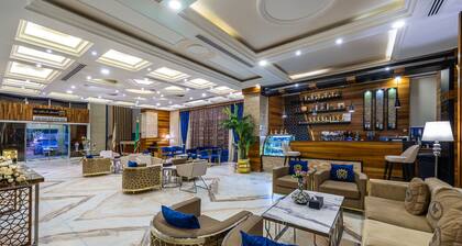 Crowne Rose AlSahafa Hotel