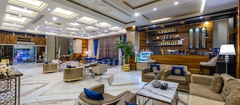 Crowne Rose AlSahafa Hotel