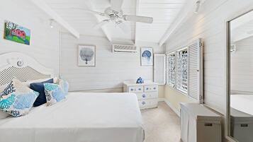 6 bedrooms, iron/ironing board, WiFi, bed sheets