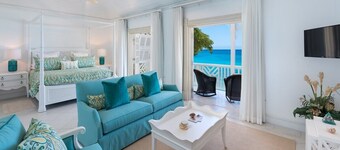 Steps from the Sea with Cook & Plunge Pool - Chanel No. 5