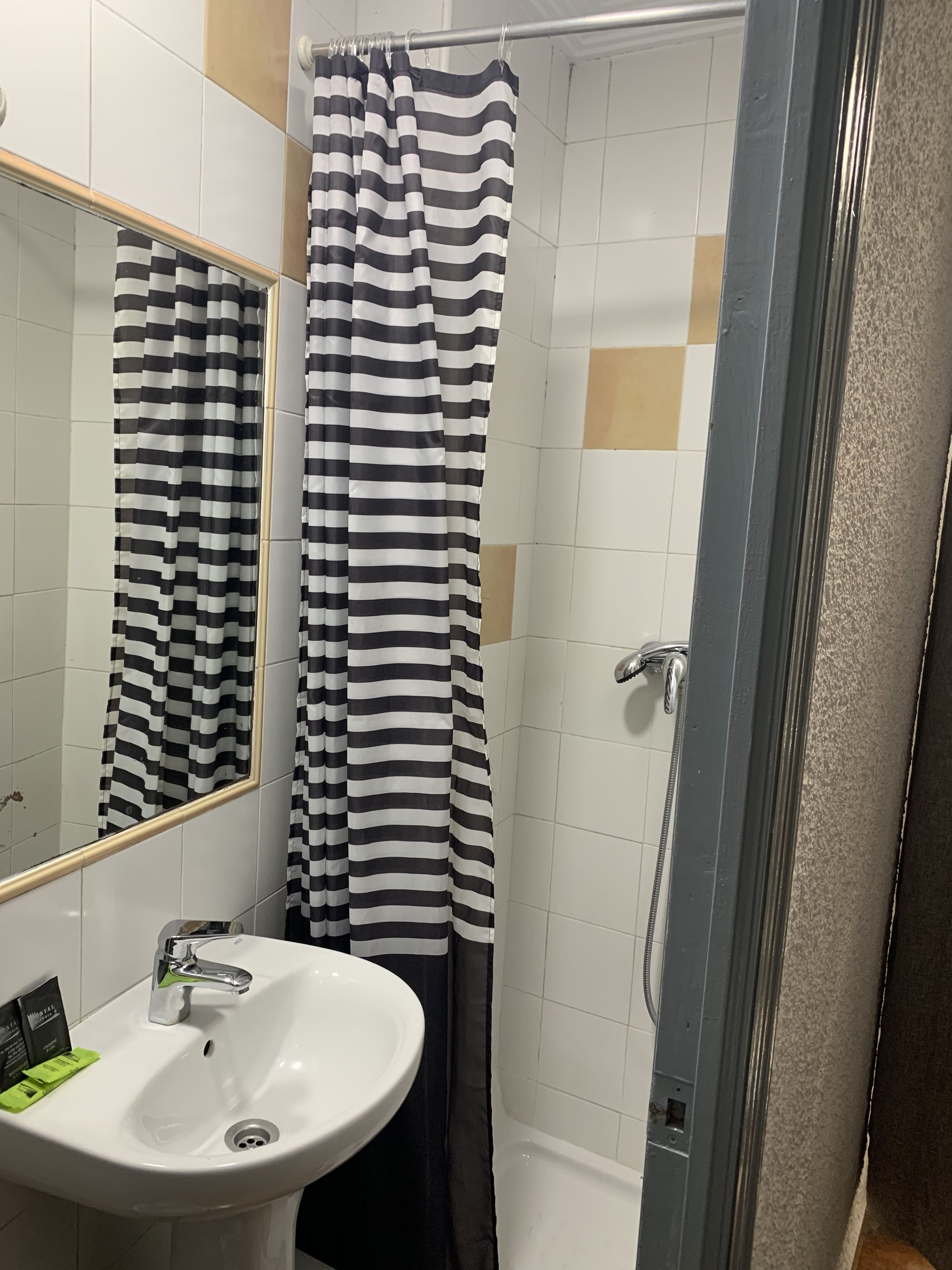 Foto - Hostal Alcobia