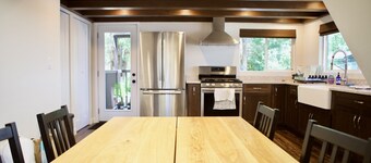 Alder Lodge - Peaceful Valley Retreat