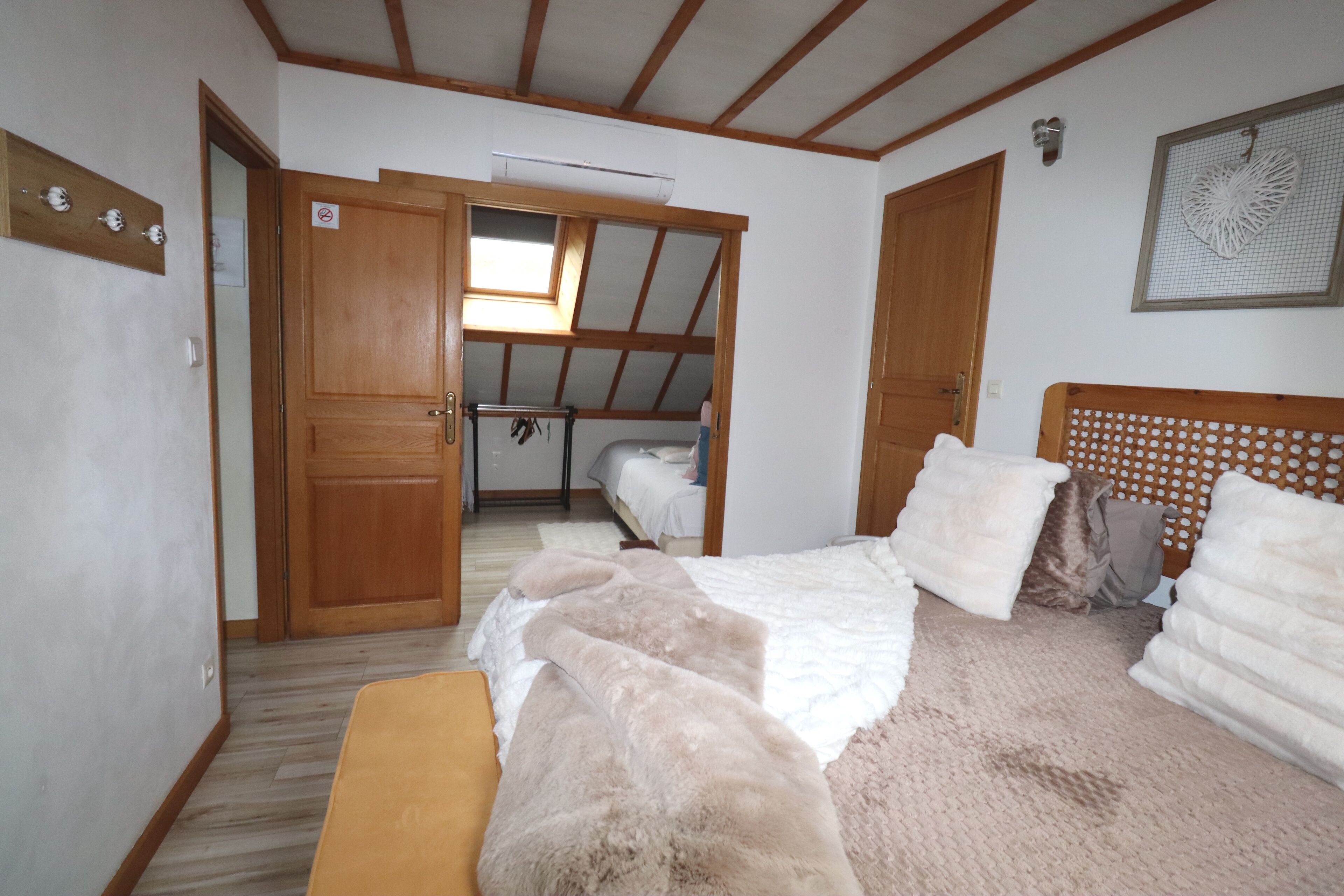 2 chambres, chambres insonorisées, fer et planche à repasser, Wi-Fi