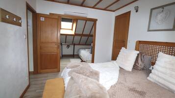 2 chambres, chambres insonorisées, fer et planche à repasser, Wi-Fi