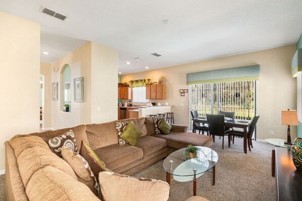 House, 5 Bedrooms, Private Pool (3.5 Bathrooms) | Living area