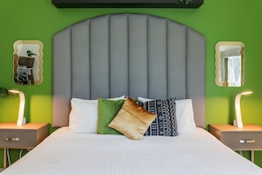 Desk, laptop workspace, blackout curtains, iron/ironing board - Claremont Hotel  (Miami Beach)