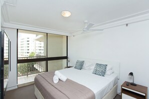 2 bedrooms, in-room safe, individually decorated, individually furnished - Imperial Surf Private Apartments (Surfers Paradise)