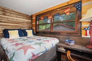 4 bedrooms, Internet, bed sheets - MOUNTAIN JOY COTTAGES #5 - STARS AND STRIPES (Maggie Valley)