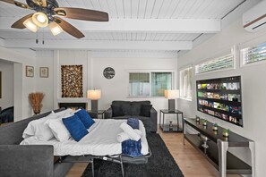 3 Schlafzimmer, Bügeleisen/Bügelbrett, WLAN, Bettwäsche