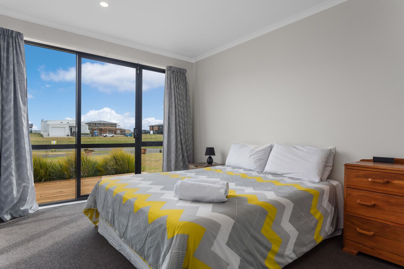 3 Schlafzimmer, Bügeleisen/Bügelbrett