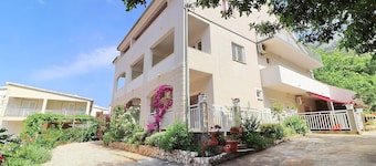 Apartments Marko Pelješac - Two Bedroom Apartment with Balcony (6)