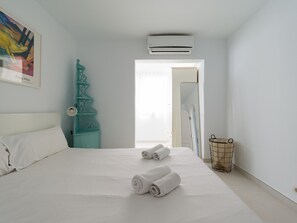 2 habitaciones, tabla de planchar con plancha y wifi gratis 