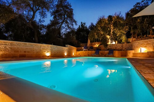 Villa Alkinoos: Secluded, private pool, WiFi, A/C