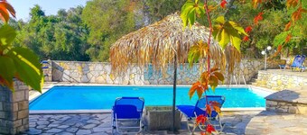 Villa Alkinoos: aislada, piscina privada, WiFi, A / C