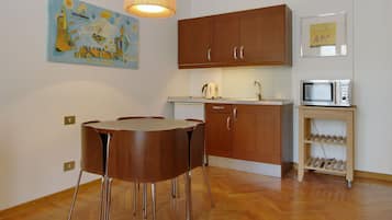 Microwave, stovetop, dishwasher, toaster