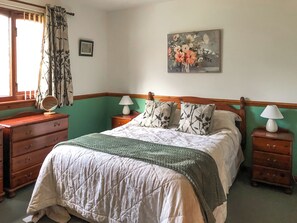 3 bedrooms, bed sheets