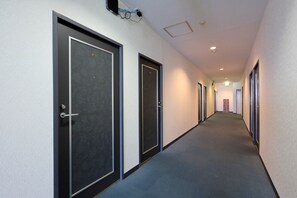 Hallway - Tabist Izumi Yusen Shukuhaku Center (Izumi)