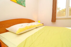 1 bedroom, free WiFi, bed sheets - Apartments Marko Pelješac - One Bedroom Apartment with Balcony and Sea View (1) (Orebic)