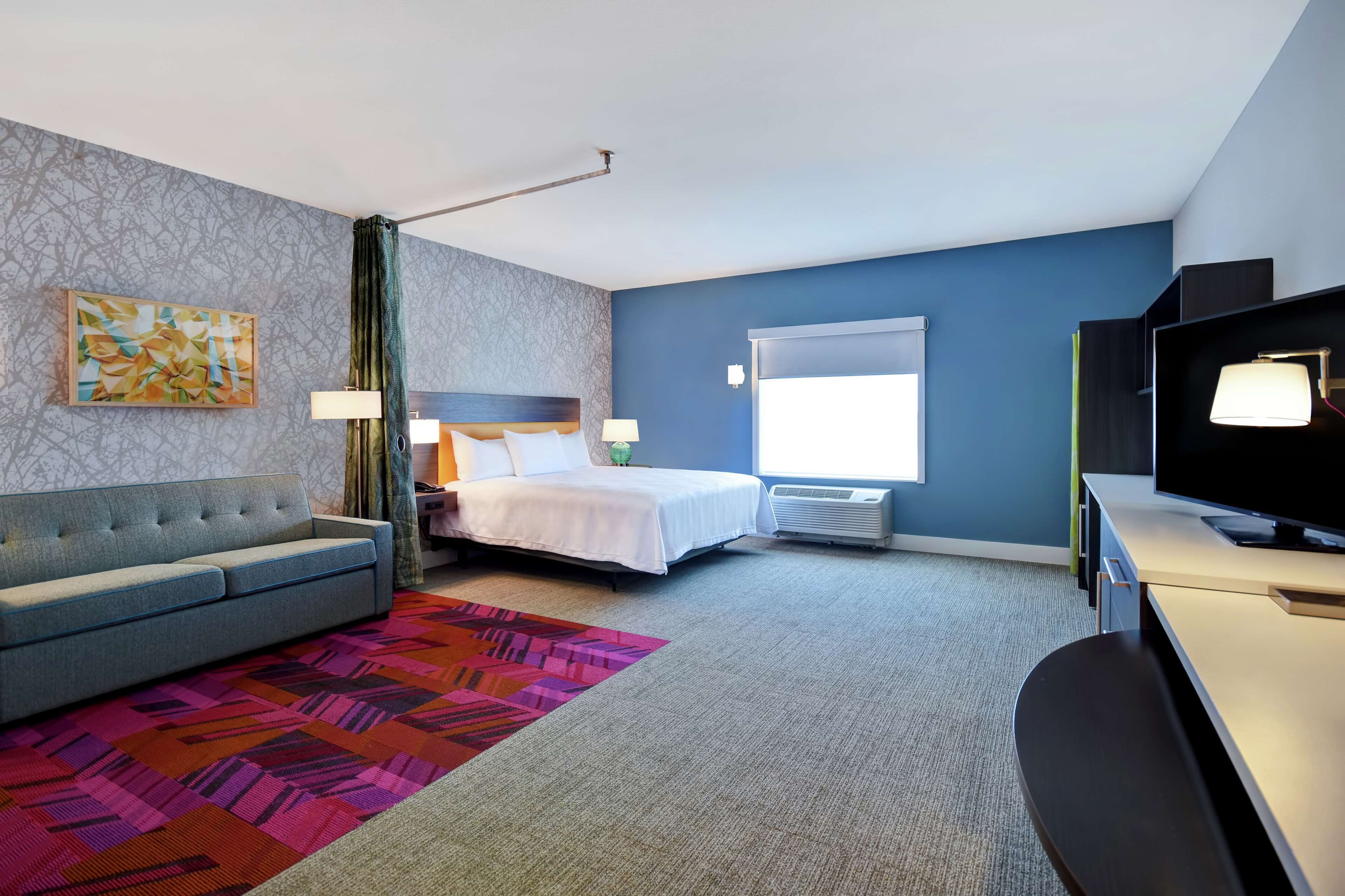 desk, laptop workspace, free cots/infant beds, free rollaway beds