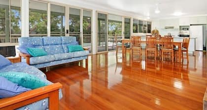 Orchid Beach Apartments