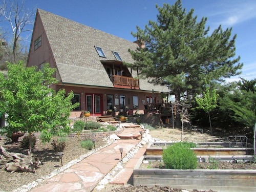 Korkea aavikko ahven näköalalla